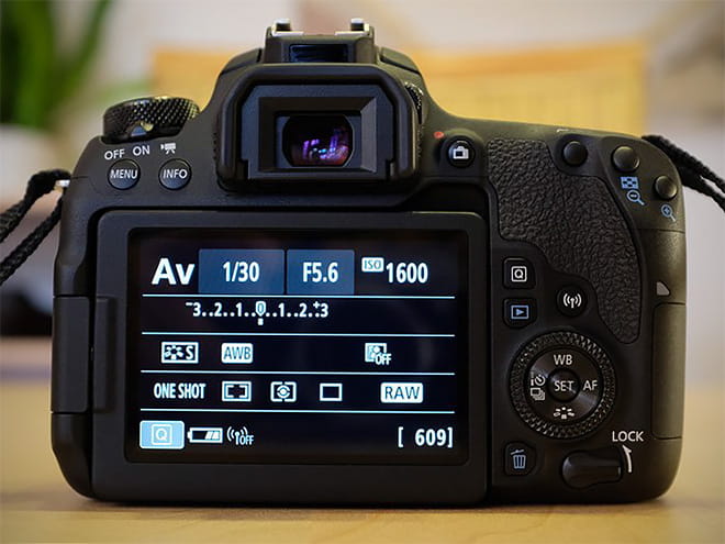 Best DSLR Camera for Beginners